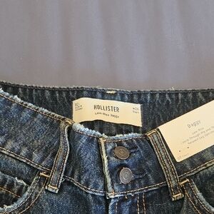 Hollister Women's Low-Rise Baggy Jeans in Blue Denim NWT Size 00 Short